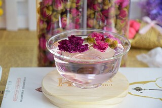 梅花诗歌_梅花诗歌朗诵