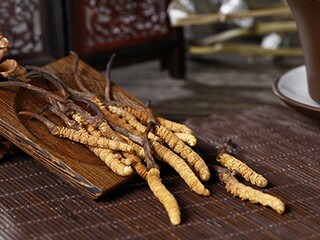 描写晚霞的诗句_描写晚霞的诗句积极向上的