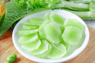 以窗外为题的散文（以窗外为题的散文作文）